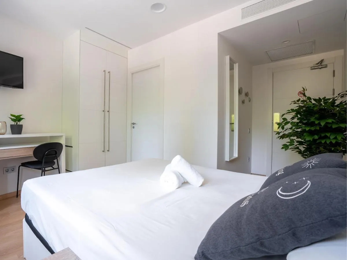 Limehome Barcelona Carrer De Fontcoberta - Digital Access Spain