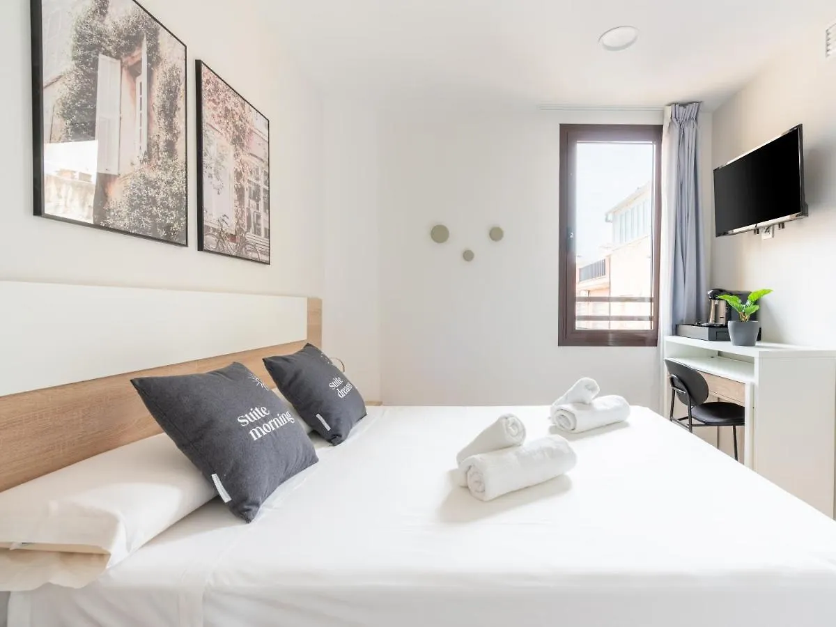 Limehome Barcelona Carrer De Fontcoberta - Digital Access Hotel