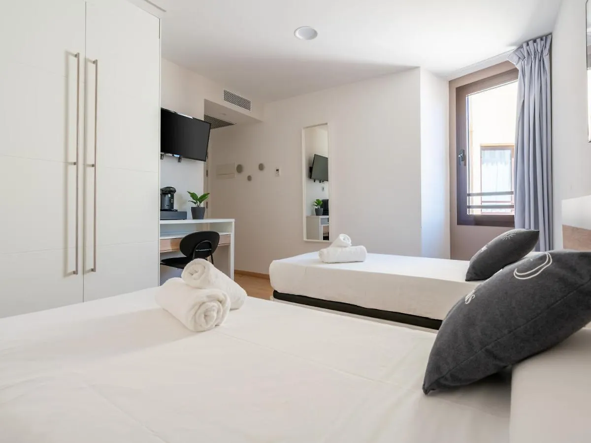 Hotel Limehome Barcelona Carrer De Fontcoberta - Digital Access